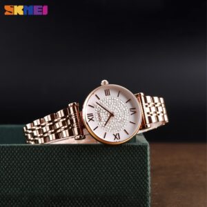 SKMEI SK 1533SI Stylish Elegant Design Women's Watch Rhinestone - Silver